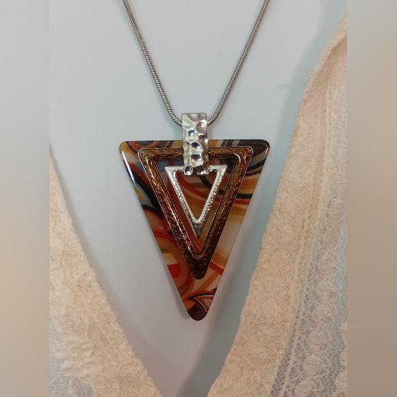 Spoutnik Jewelry - Triangular Pendant Necklace with Multicolor Design